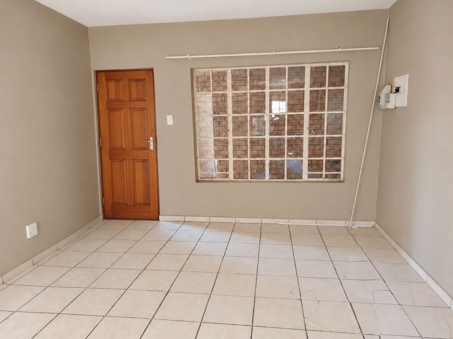 2 Bedroom Property for Sale in Oos Einde North West